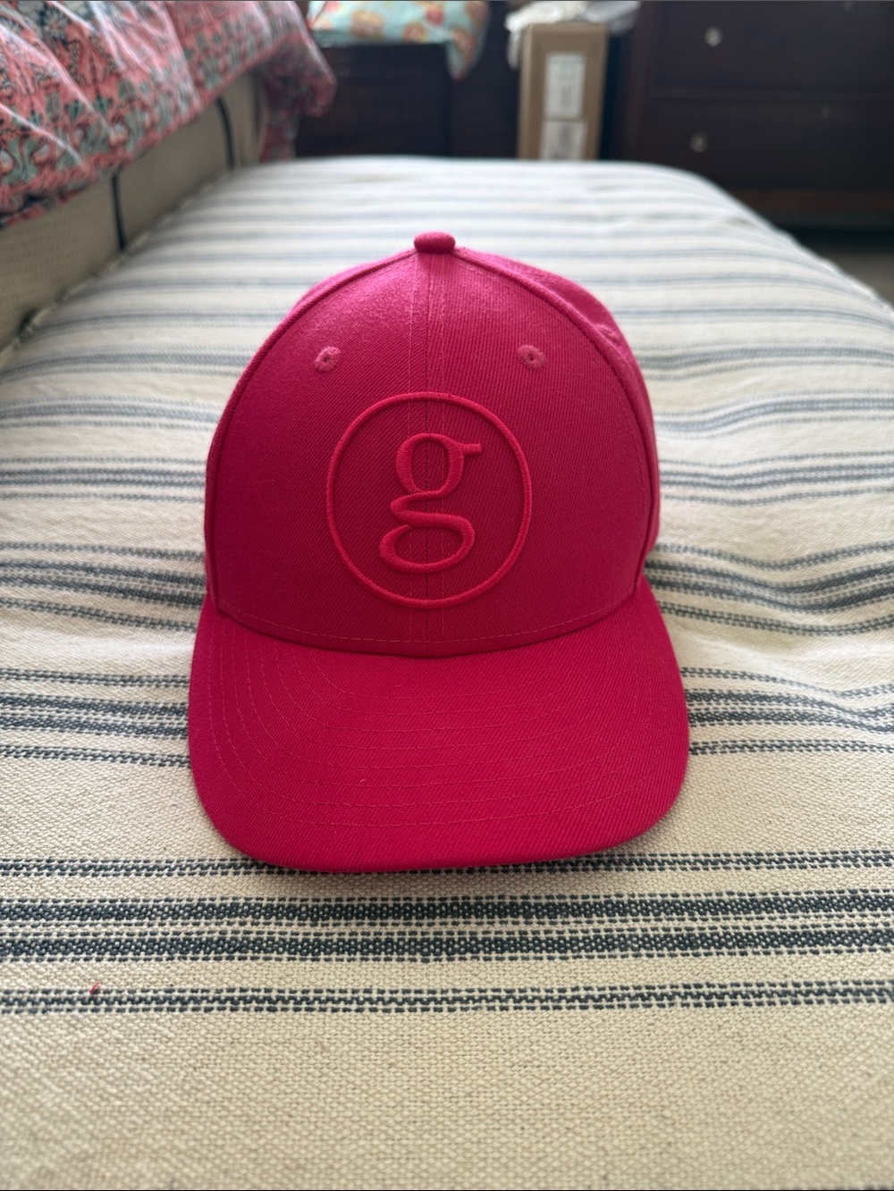 Like new, Garth Brooks baseball hat, adjustable snap-back, hot pink